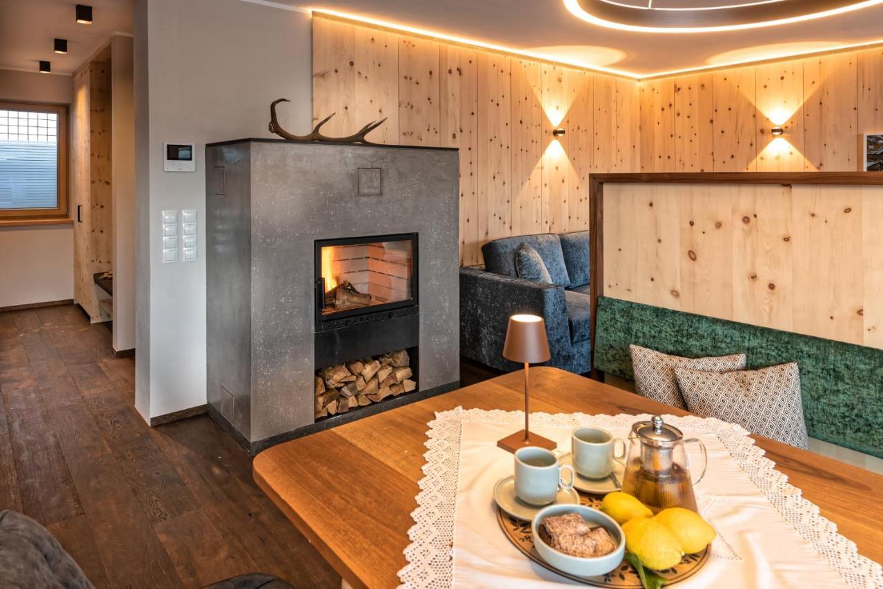Silent Luxury Chalet Laiet San Valentino alla Muta Bagian luar foto