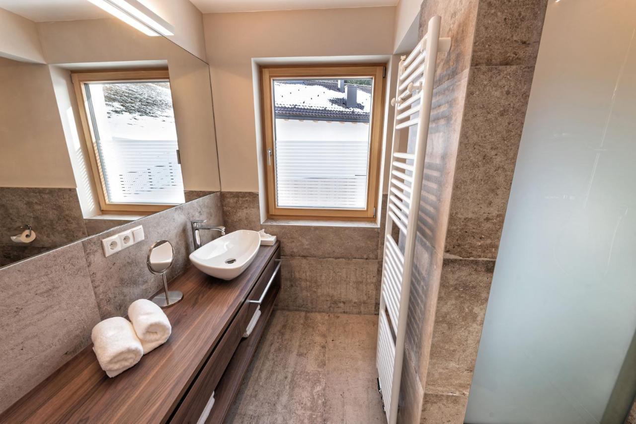 Silent Luxury Chalet Laiet San Valentino alla Muta Bagian luar foto